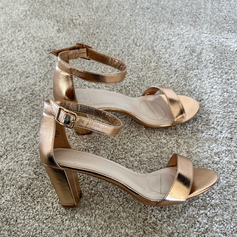 Metallic heels